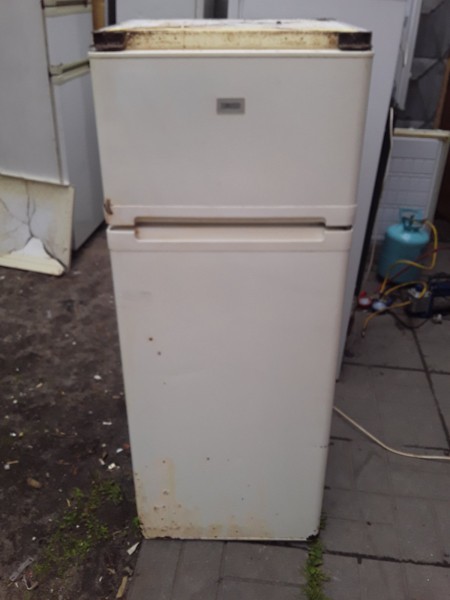 Холодильник Занусі на стройку