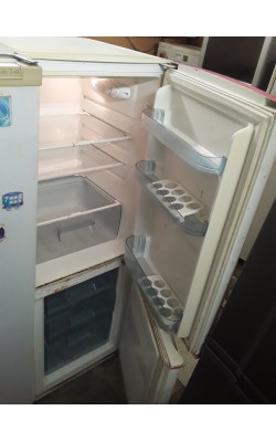 Не большой холодильник