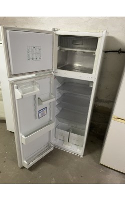 Холодильник Арістон вбудований