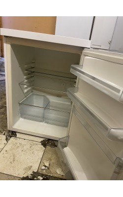 Холодильник Бош 85см.