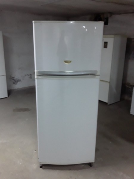 Большой холодильник Шарп