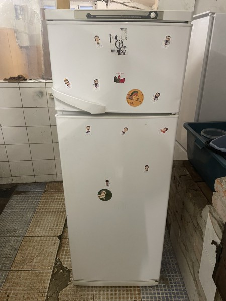Холодильник Індезіт